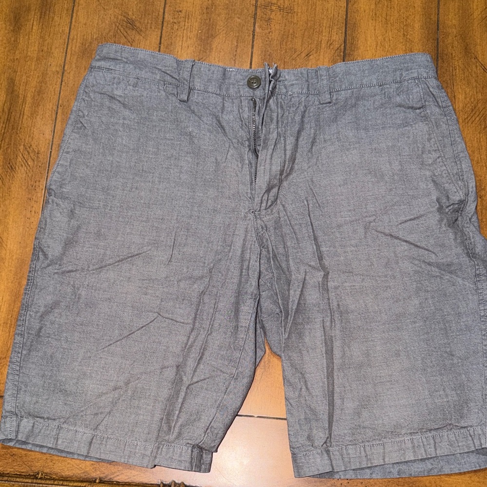 Banana Republic Men's Charcoal Flat Front Shorts